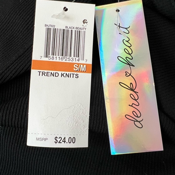 Derek Heart Top - Picture 5 of 11